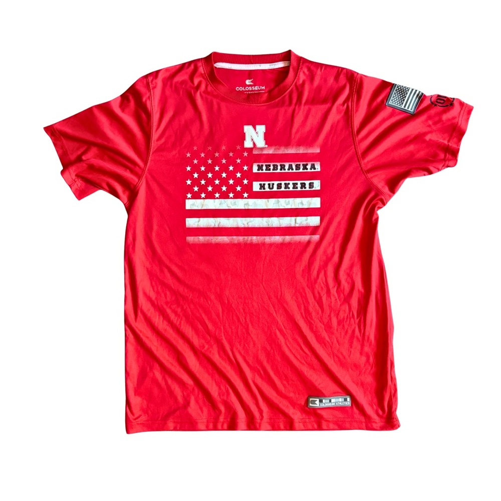 Colosseum Nebraska Huskers Shirt Red USA Flag Graphic Men’s L